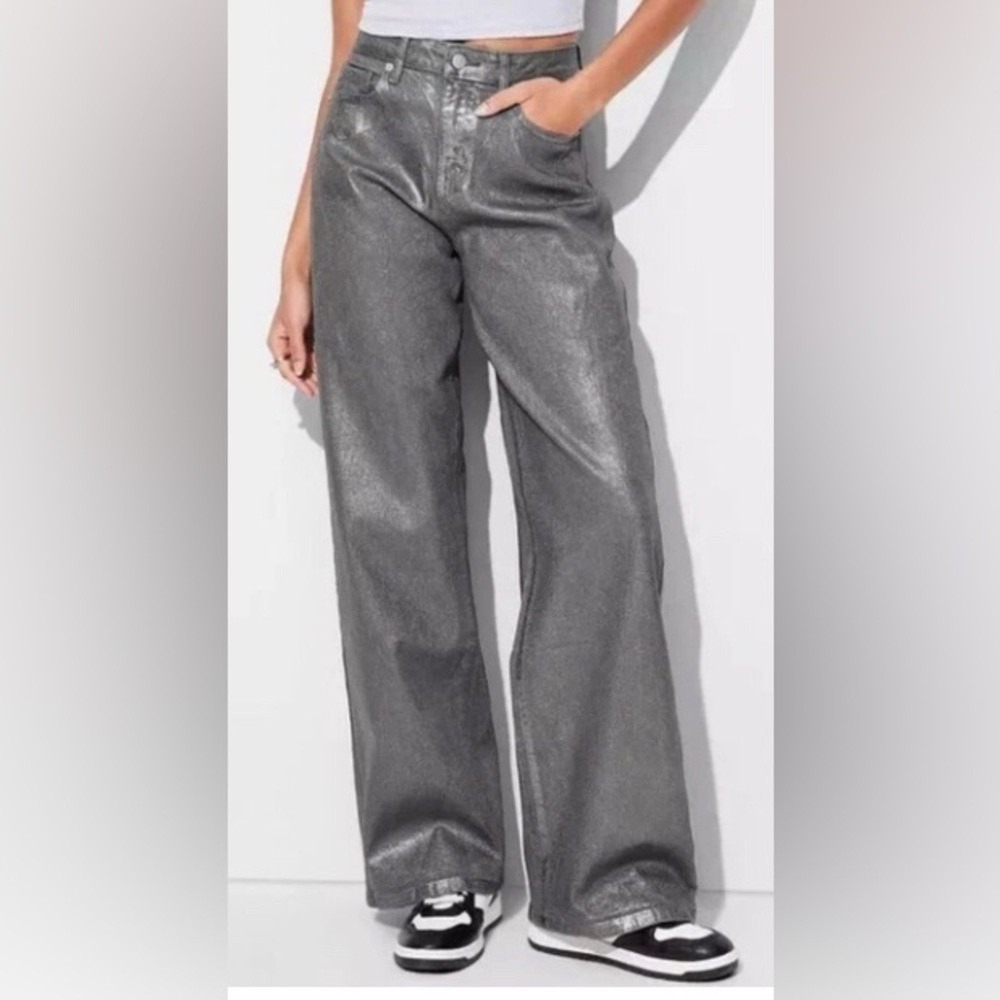 Wild Fable Women's 8 Baggy Jeans Metallic Grey High Rise Wide Leg 31.5 Inseam